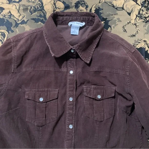Last call! Vtg express lightweight chocolate brown corduroy western crop shirt - Picture 10 of 10